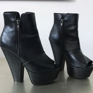 ‼️FINAL PRICE CUT‼️Steve Madden platforms